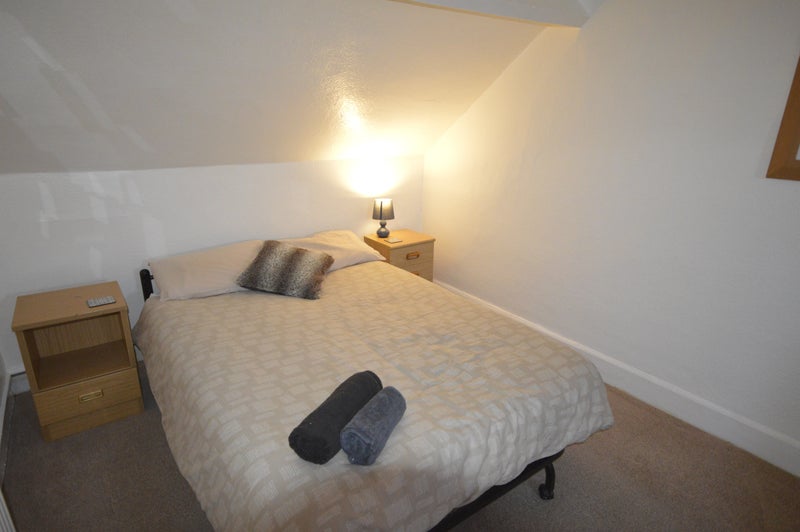 'Central Redcar close to main work sites incl Hpool' Room to Rent from SpareRoom