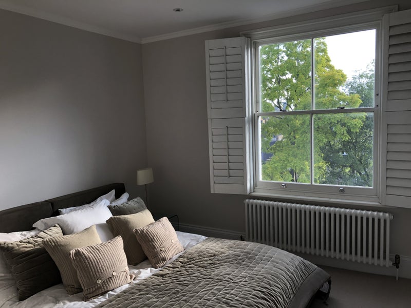 Photo 1: Bedroom to rent