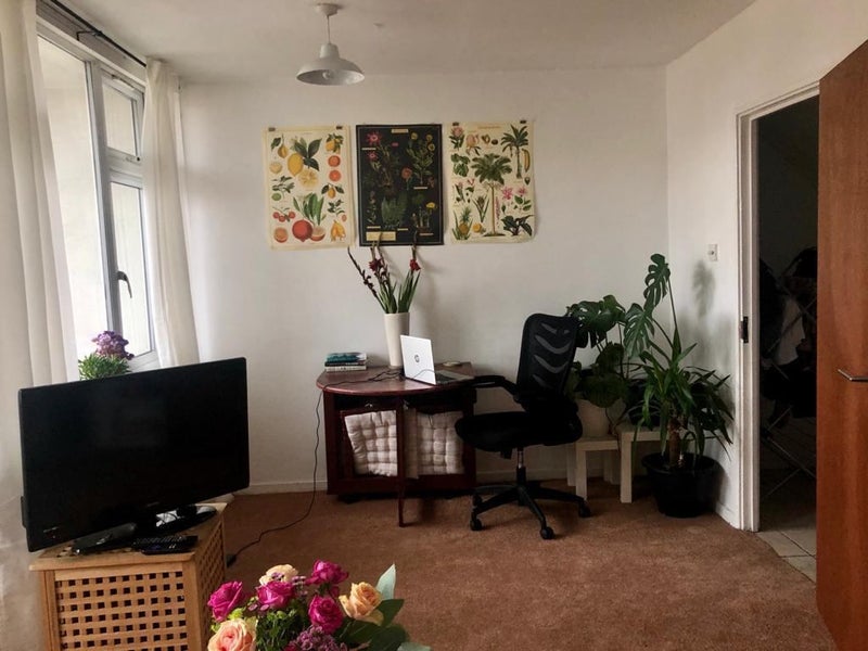 'Double Room in Female Bethnal Green Apartment' Room to Rent from SpareRoom