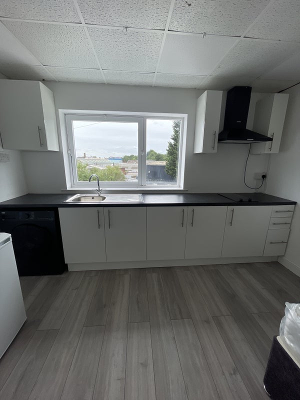 'Student Wanted / Modern 1 Bed Flat / Smethwick' Room to Rent from