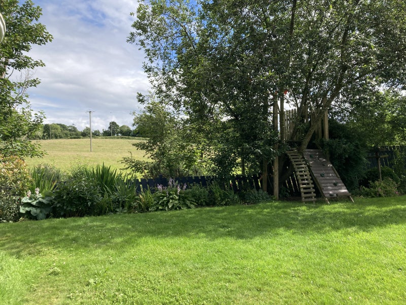 'Bright and beautiful bedroom in Dromore, Co. Down' Room to Rent from