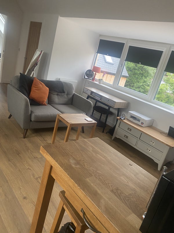 Photo 1: Lounge area