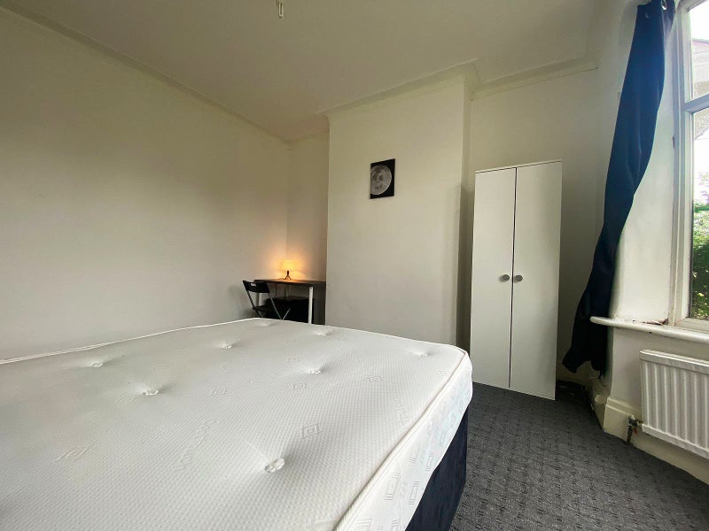 'Available Stylish Double Bedrooms In Bolton' Room to Rent from SpareRoom