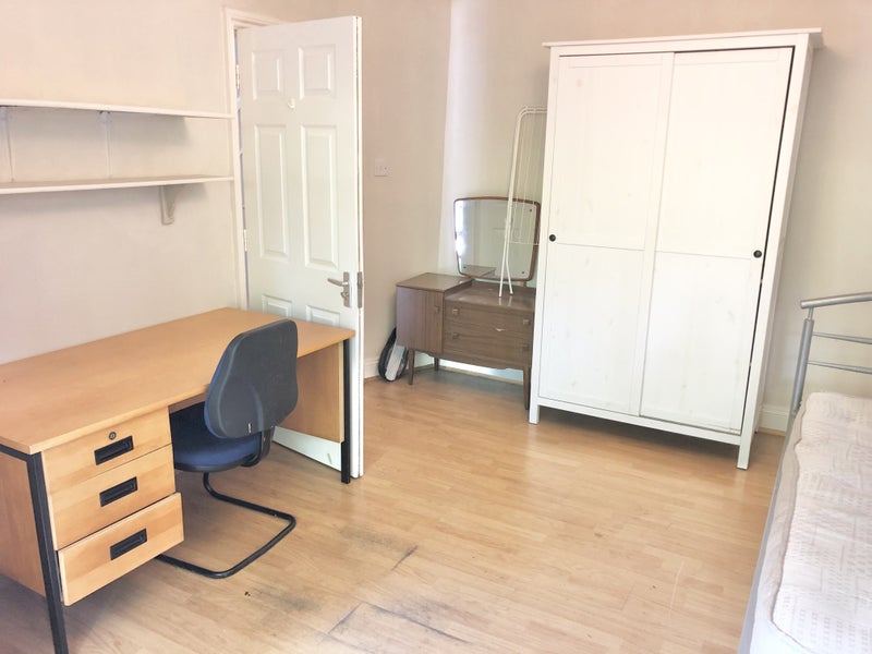 'Big double room to rent in swaythling southampton' Room to Rent from
