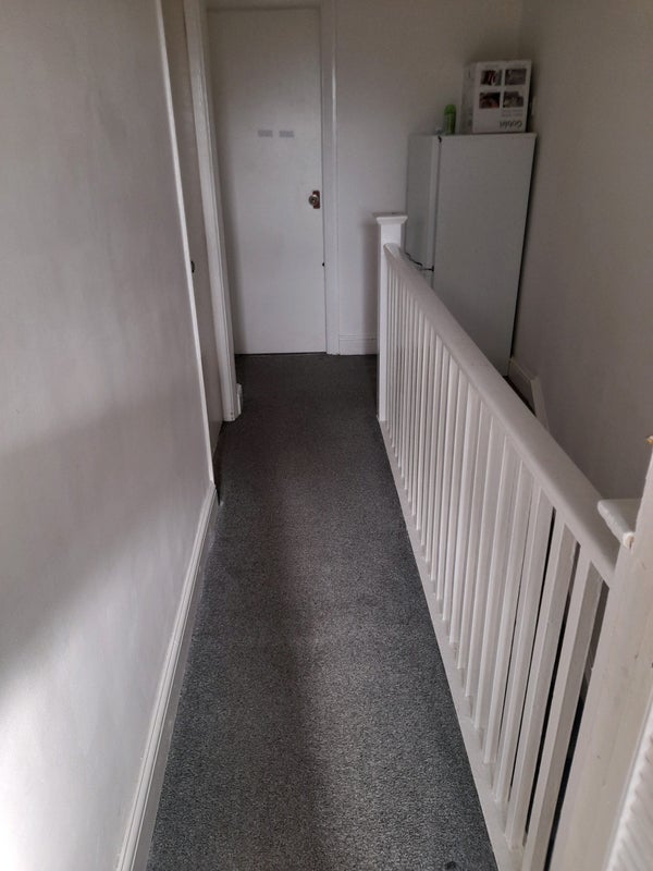 'Rm11 available king size bedroom Romford hornchur' Room to Rent from SpareRoom