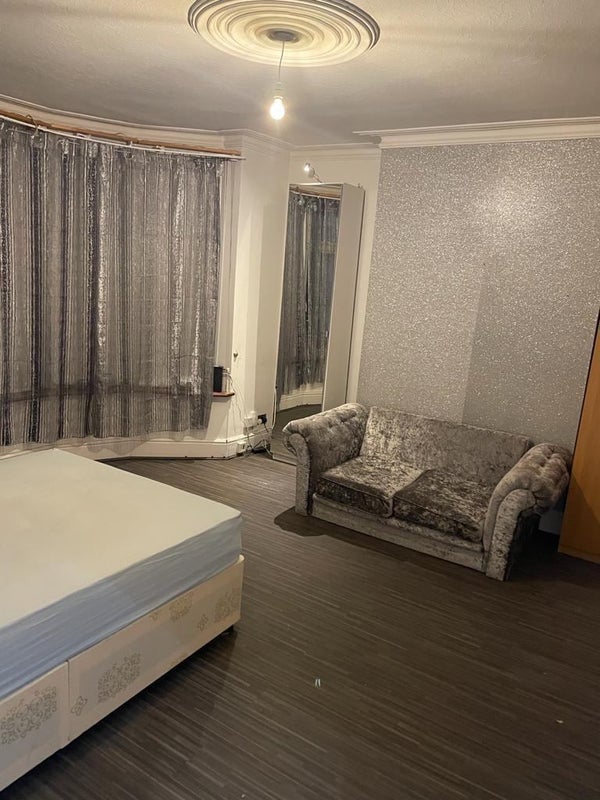 Photo 1: BEDROOM