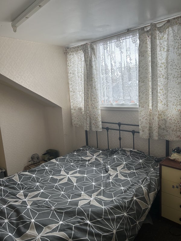 'DOUBLE bedroom near hyde park' Room to Rent from SpareRoom