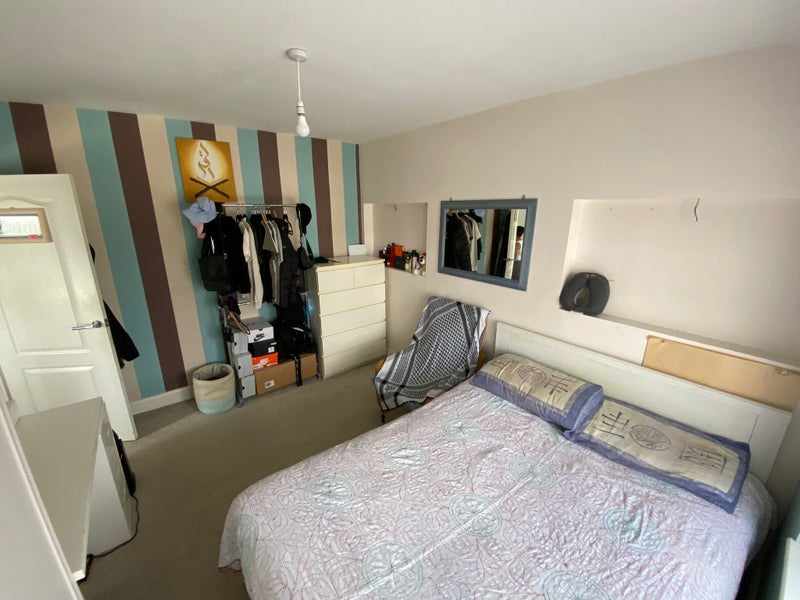'Rooms for Rent in Windermere Avenue, Hornchurch' Room to Rent from