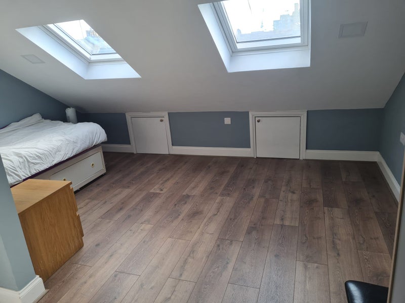 'Double room for rent in East Ham prime location' Room to Rent from