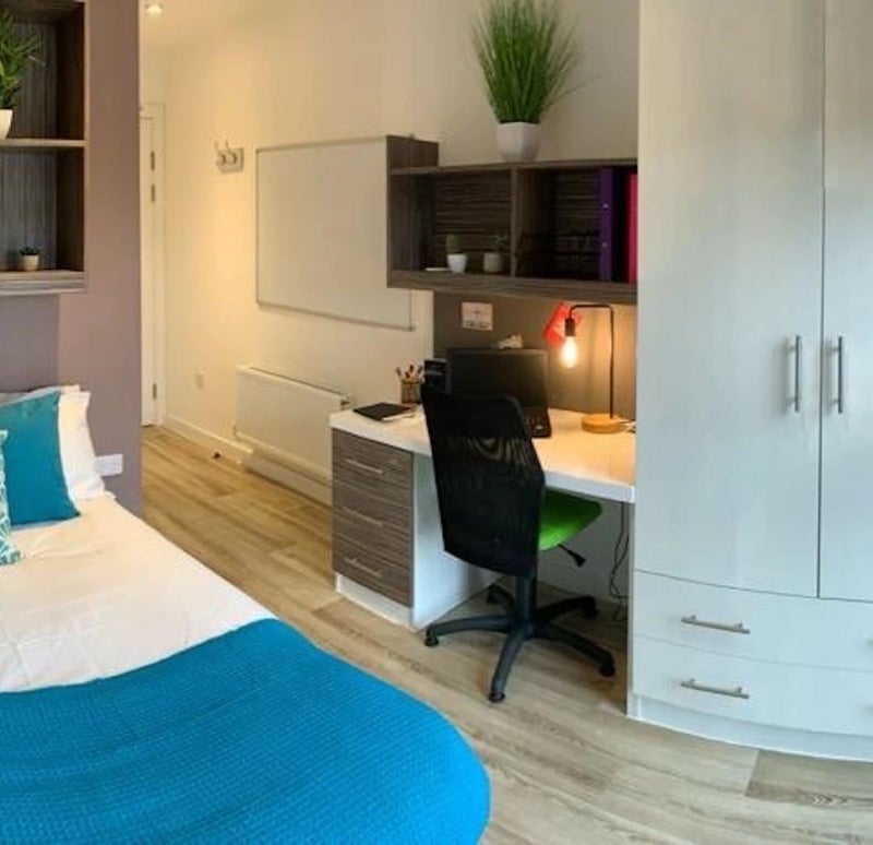 'Newcastle 1 ensuite sublet a room' Room to Rent from SpareRoom