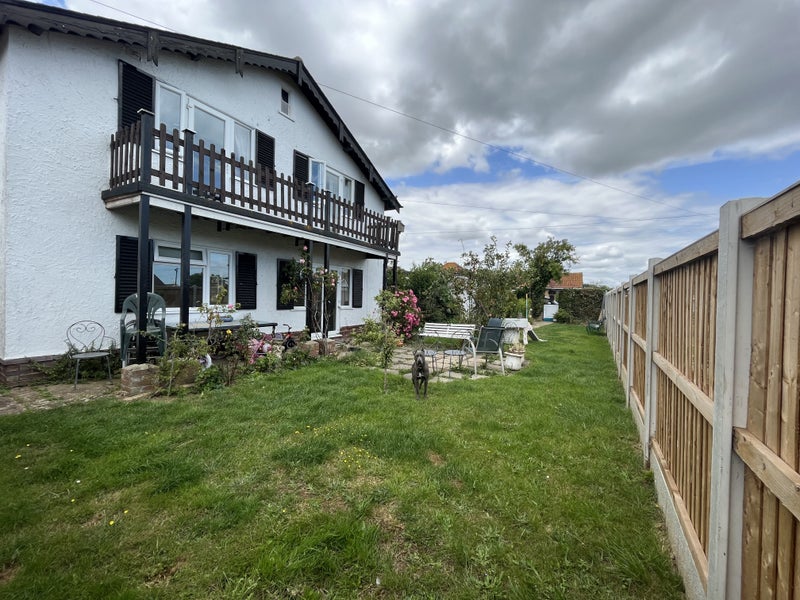 'Rooms to rent HollandonSea' Room to Rent from SpareRoom