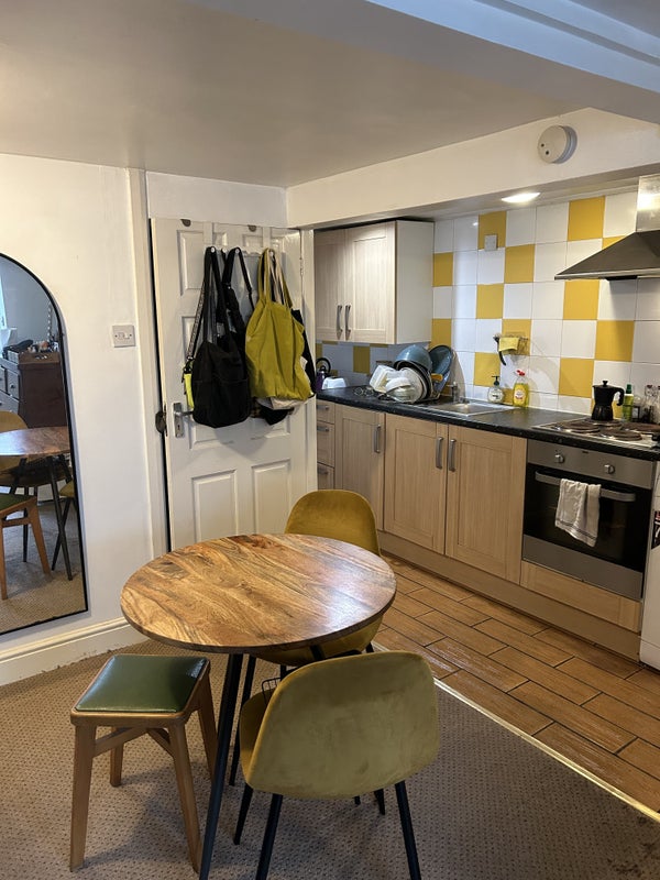 'Sublet hackney studio from SeptDec/Jan' Room to Rent from SpareRoom