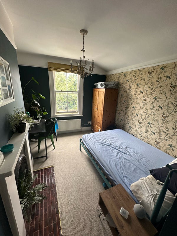 'Room to rent in Brixton for August' Room to Rent from SpareRoom