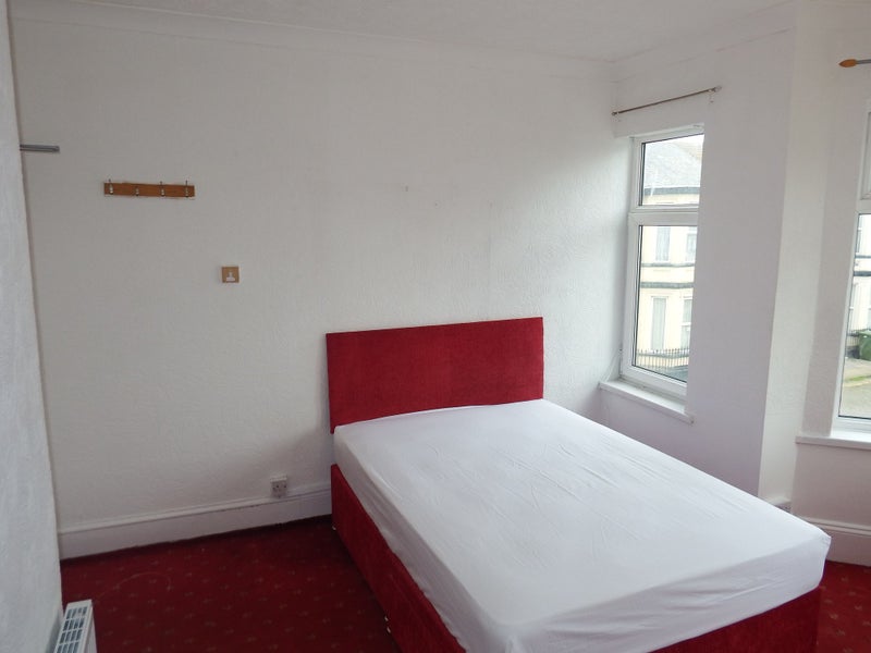 Photo 1: Double room