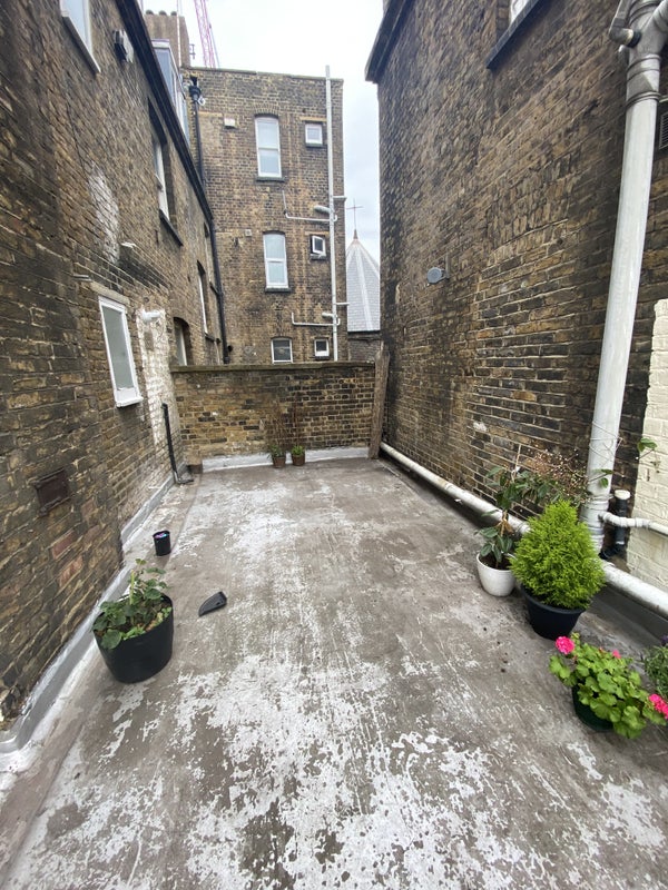 'London Bridge Flat Private Roof Terrace ' Room to Rent from SpareRoom