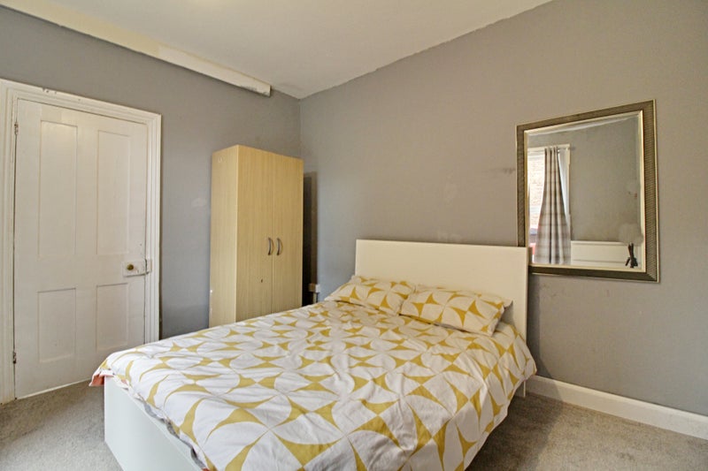 'A Spacious Studio Flat in St Albans ' Room to Rent from SpareRoom