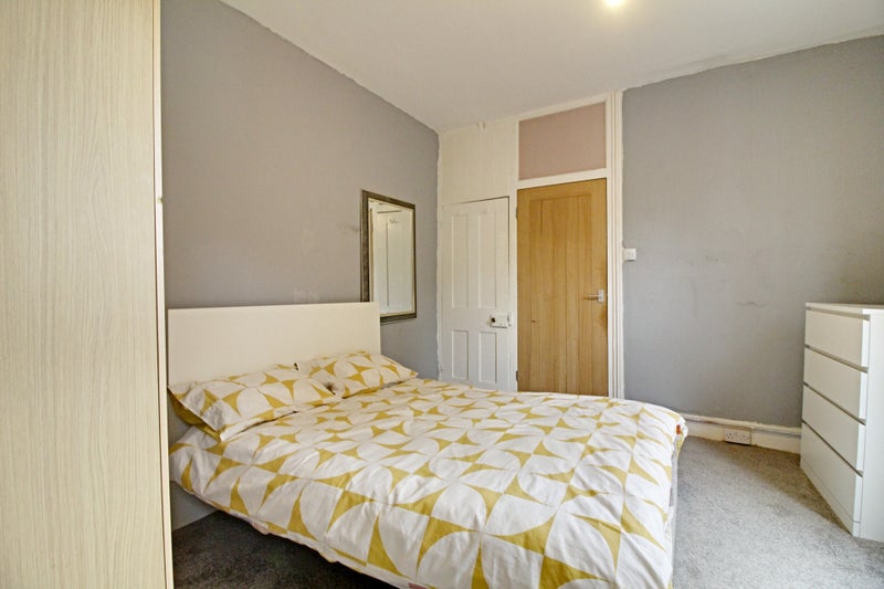 'A Spacious Studio Flat in St Albans ' Room to Rent from SpareRoom