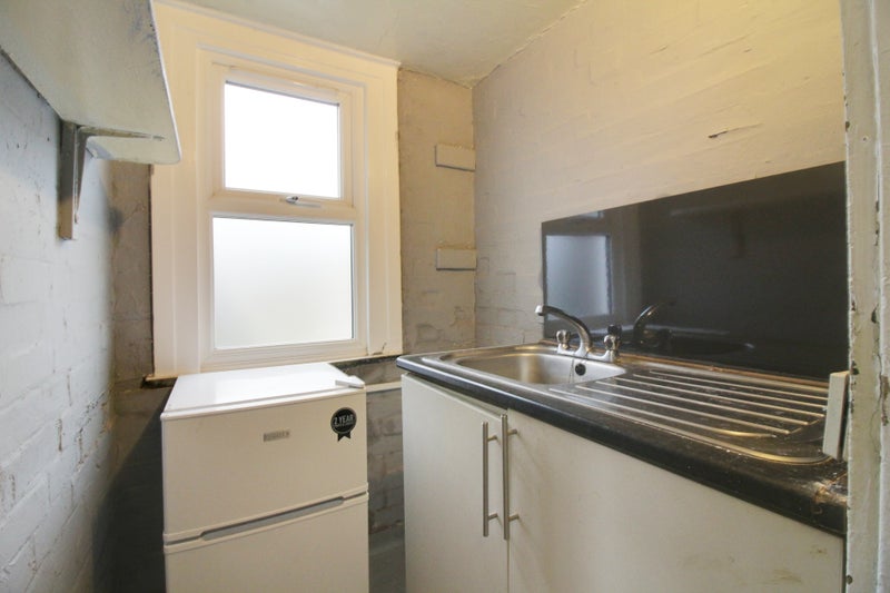 'A Spacious Studio Flat in St Albans ' Room to Rent from SpareRoom