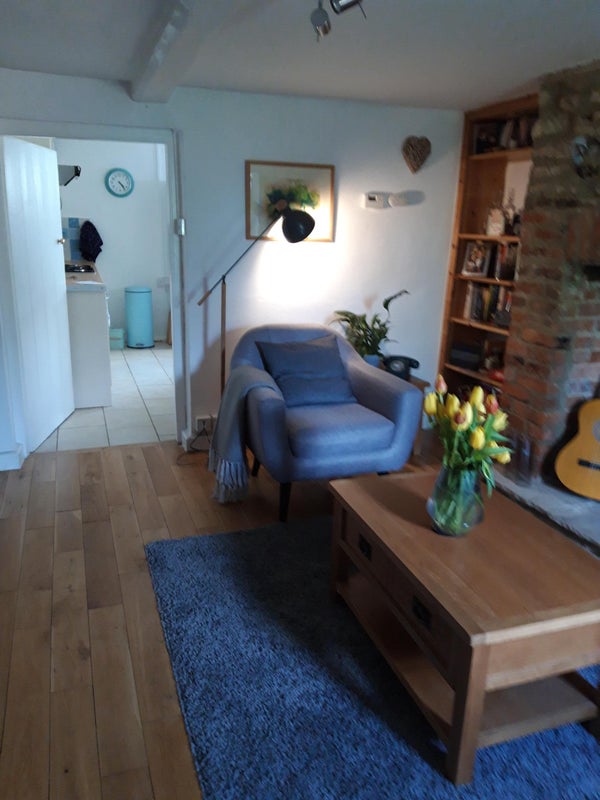 Photo 1: sitting room