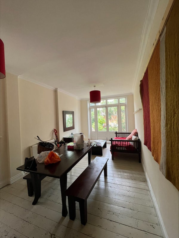 'Room Available in Spacious Streatham House' Room to Rent from SpareRoom