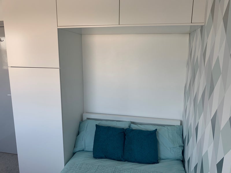 'Brand New Studio Flat Top Quality In Loughton,' Room to Rent from