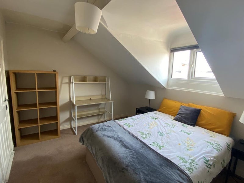 'Modern Double Rooms Lisburn Road ' Room to Rent from SpareRoom