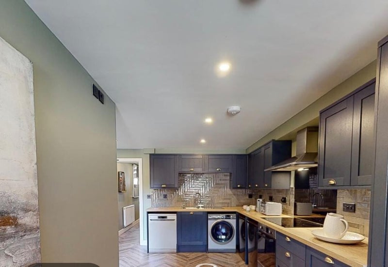 'Luxury 5Studios To Rent In Coventry Available Now' Room to Rent from