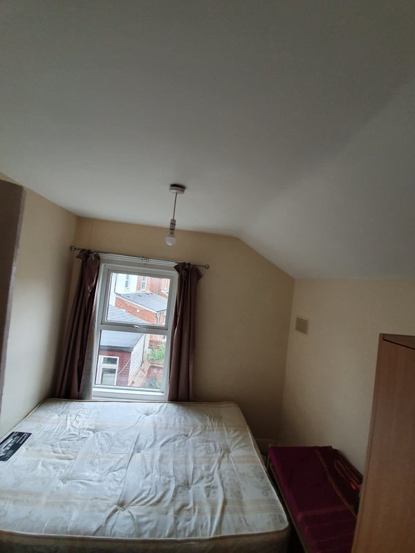 'Student rooms to rent, Reading' Room to Rent from SpareRoom