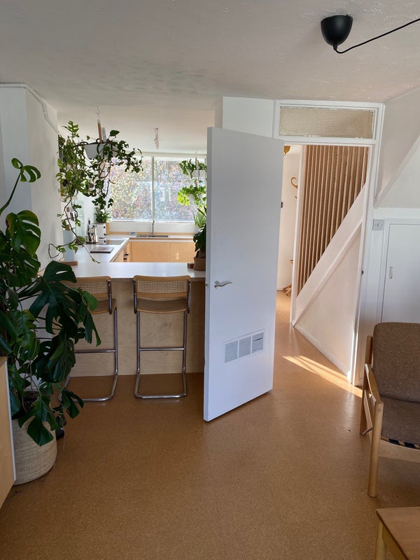 Photo 1: Ditting room /kitchen/hall