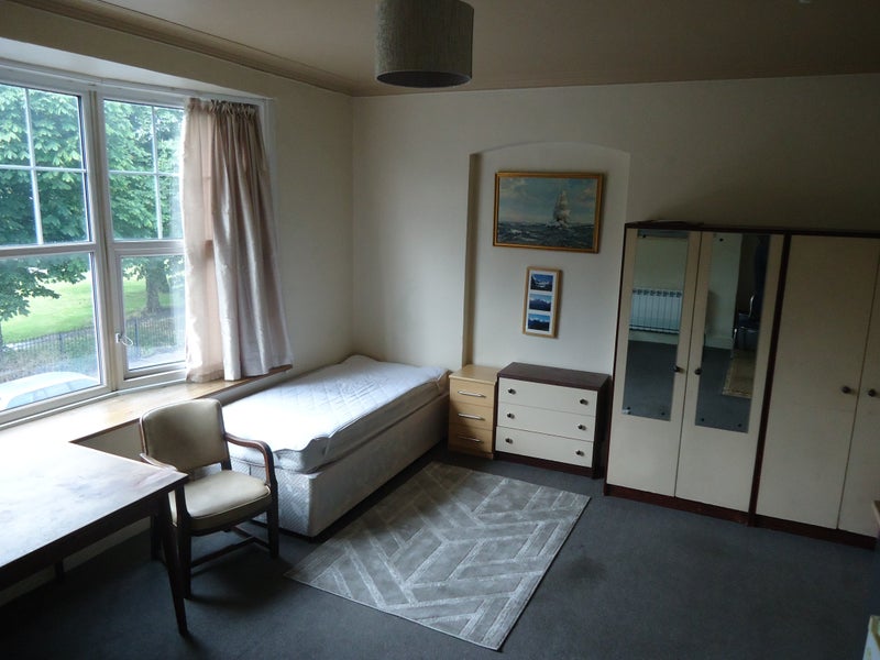 'Palmers Green, N13' Room to Rent from SpareRoom