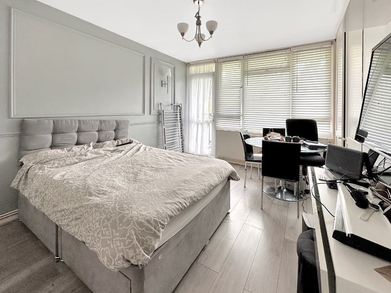 '2 X Stunning Double Rooms Close To Crofton Park' Room to Rent from