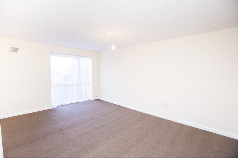 'Wonderful 2 bed Flat to Rent in Gants Hill' Room to Rent from SpareRoom
