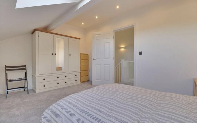 'One large double room available Bramley Leeds' Room to Rent from SpareRoom