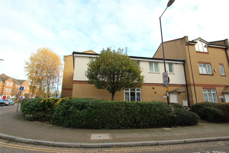 'Double Room to rent in Surrey Quays SE8' Room to Rent from SpareRoom