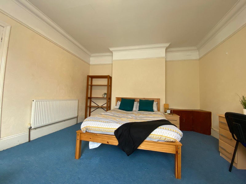 '1 Room in Bournemouth House share BH9' Room to Rent from SpareRoom