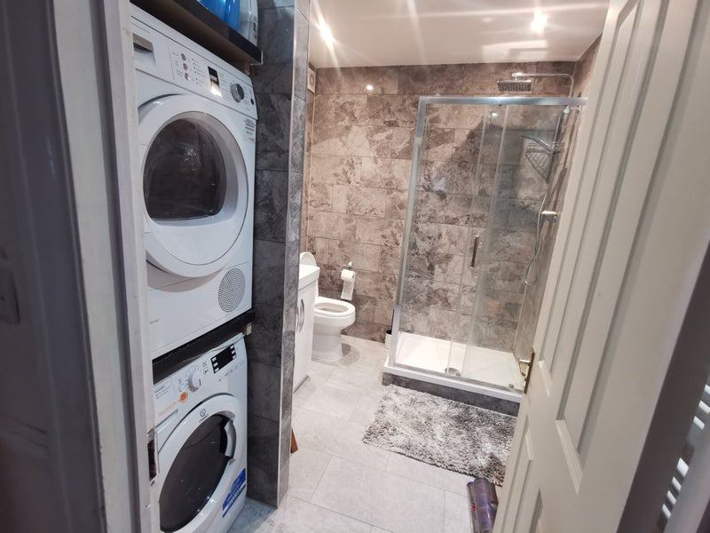 Photo 1: Toilet+Bathroom for Occupant