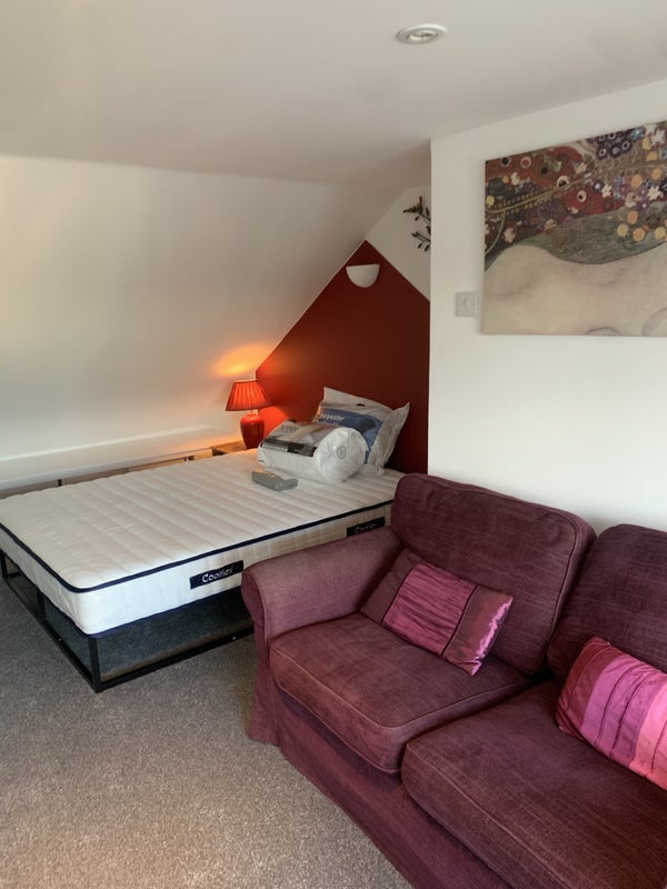 Photo 1: Loft room New carpet