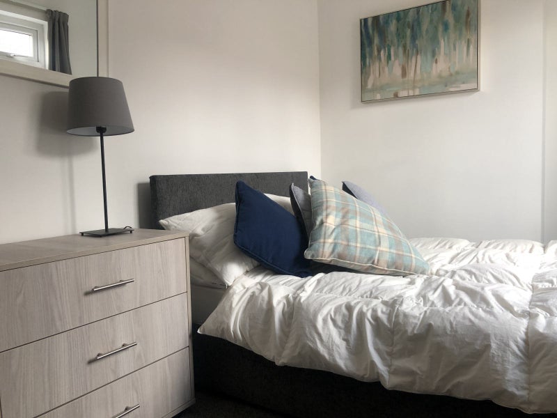 'Charles Street, Single Room to let in Castleford' Room to Rent from