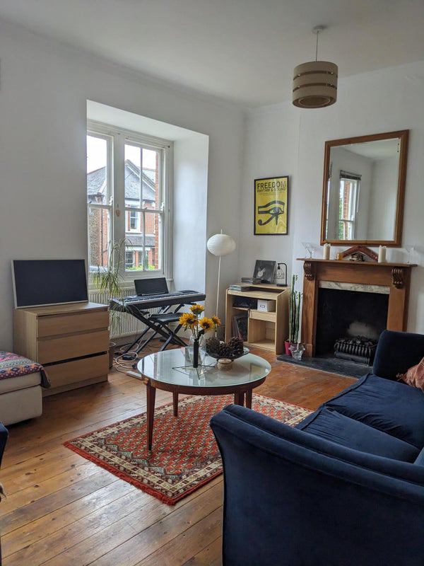 Photo 1: Living room