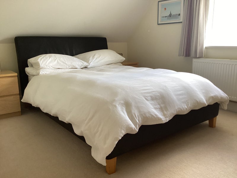 Photo 1: Room (Yours)