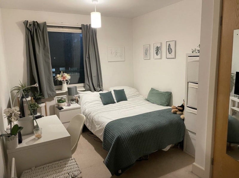 '2 double rooms available in Wimbledon £700p/month ' Room to Rent from