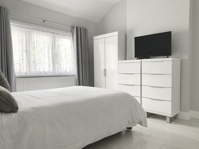 Photo 1: Bedroom 1 (front)