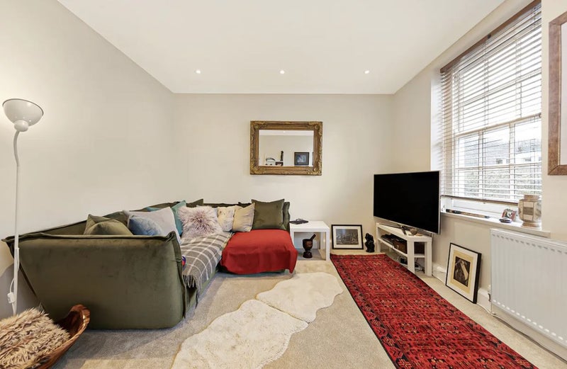 'A Large 1 bedroom flat in St John’s Wood NW8 ' Room to Rent from SpareRoom