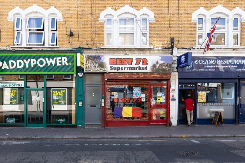 'Nice Single room close to Leyton Station' Room to Rent from SpareRoom