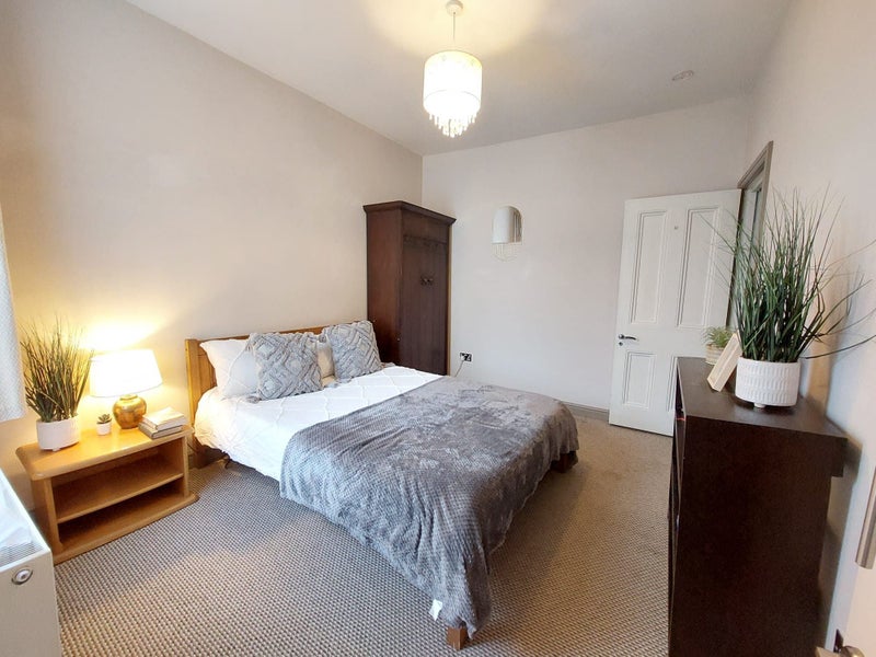 'Spacious and cosy ensuite available in Tottenham!' Room to Rent from