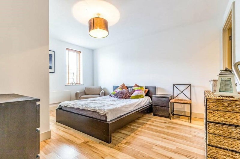 'Bricklane *E1* No Deposit*Zone 1*All Bills Incl' Room to Rent from