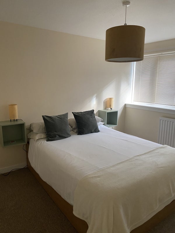 Photo 1: Comfortable double room