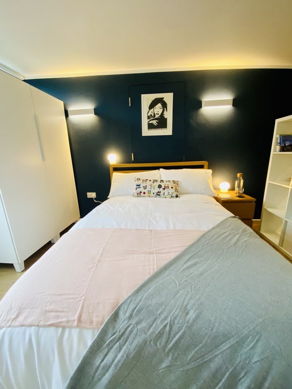 Photo 1: Comfy double bed