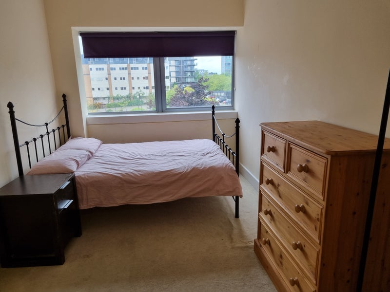 Photo 1: Second bedroom