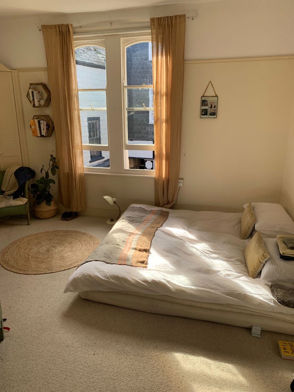 'Double room on Totnes Highstreet' Room to Rent from SpareRoom